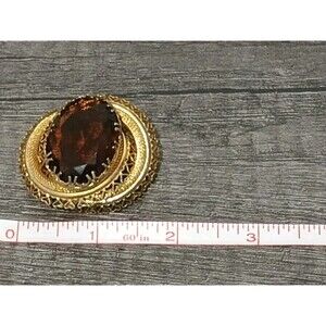 Amber Tone Glass Filigree Hearts Knotted Gold Tone Vintage Brooch